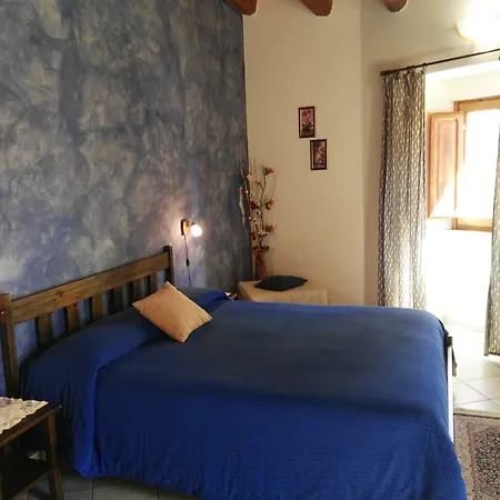 Oda ve Kahvaltı Cloris 3*